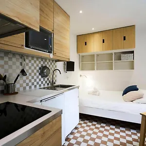 Functional Studio For Short Appartement
