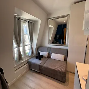 - Coeur Batignolles - Studette 10 M2 - Neuf Paris